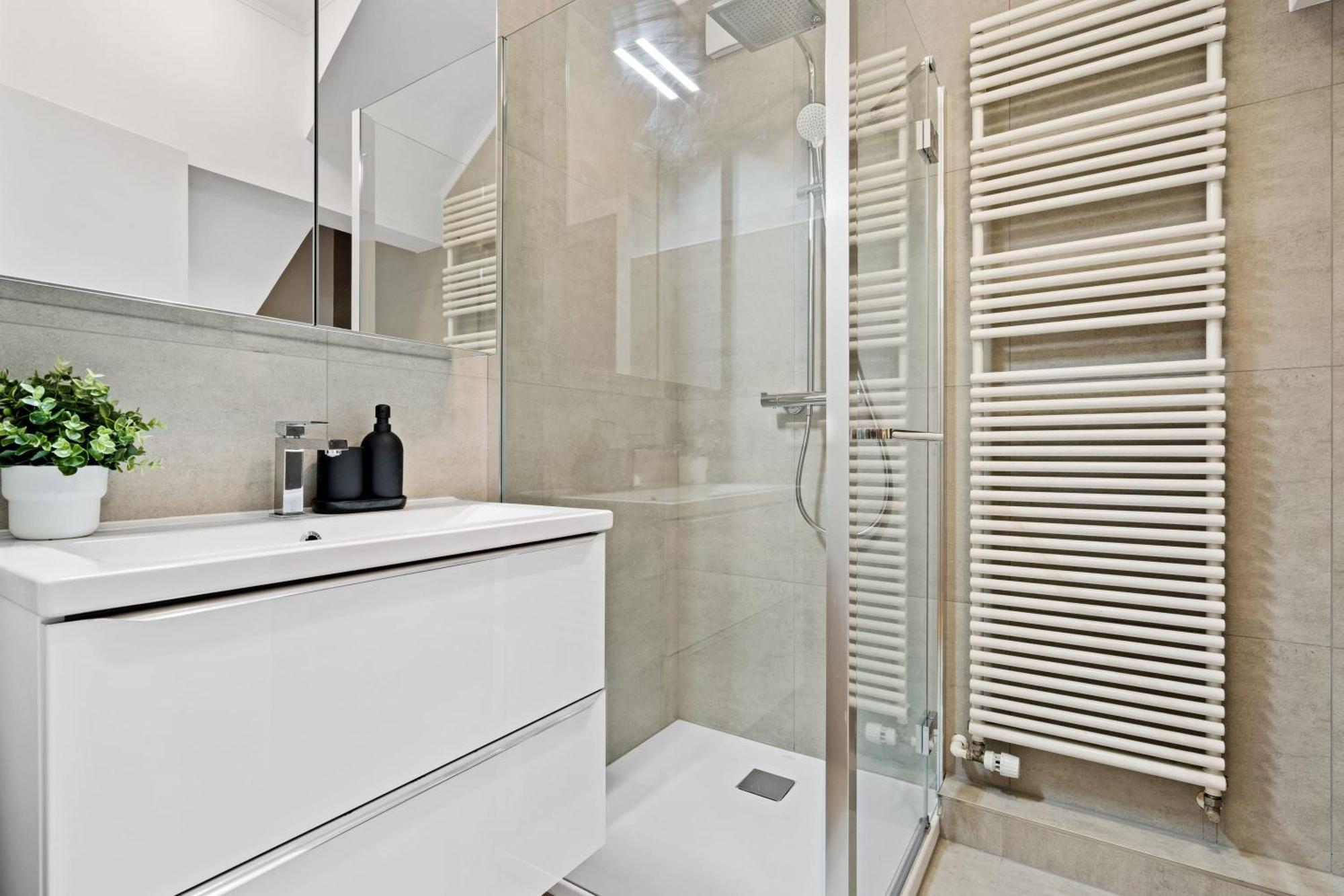 Chic 2Br Stay In Luxembourg With Free Parking Exterior photo